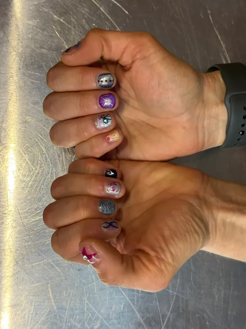 design or extension nails example #8